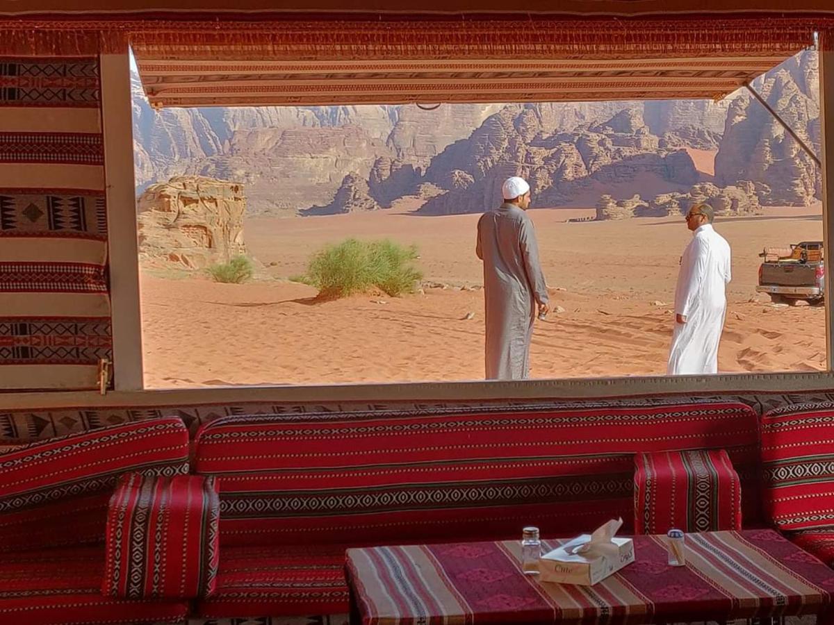 Omar Ghazi Camp Hotel Wadi Rum Eksteriør billede