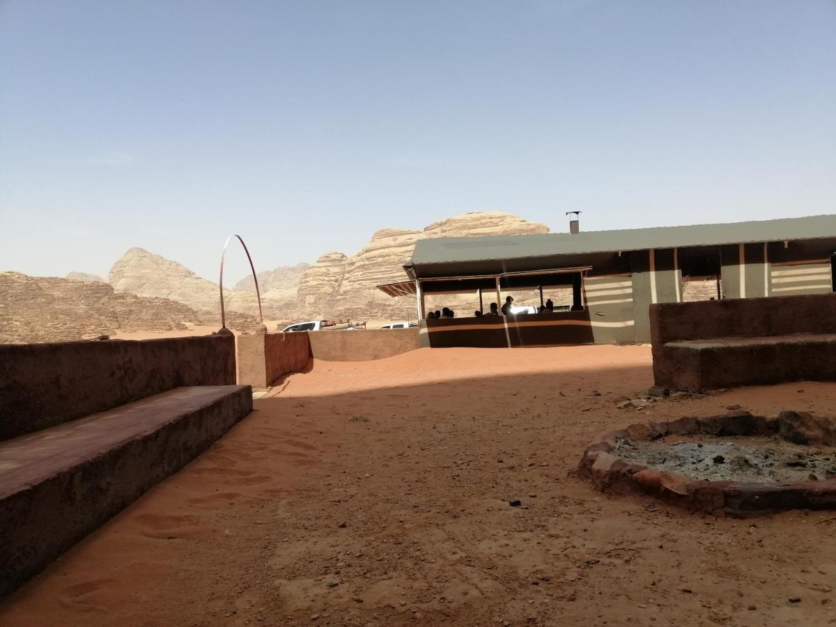 Omar Ghazi Camp Hotel Wadi Rum Eksteriør billede