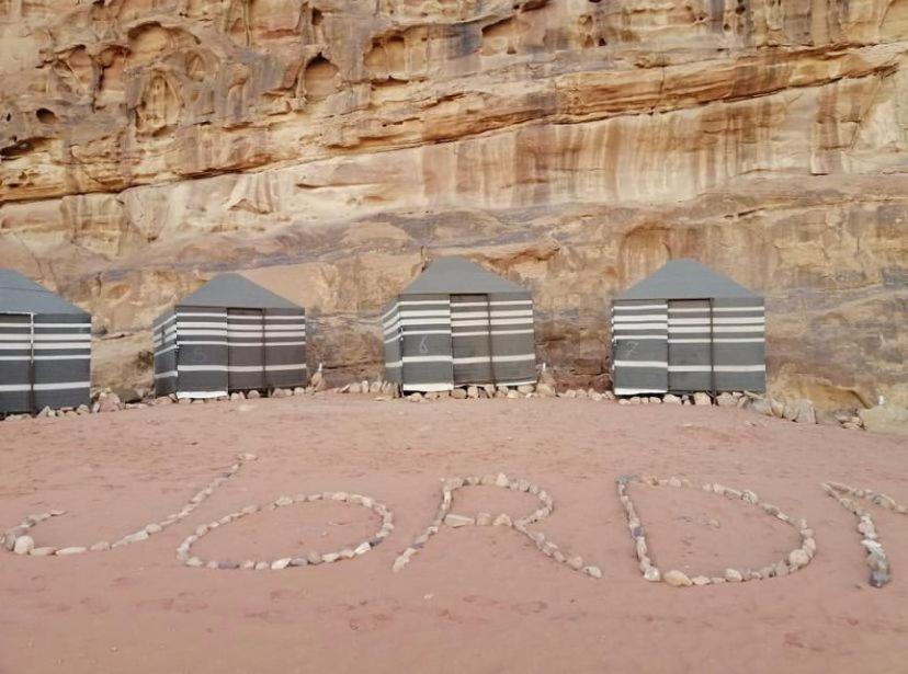 Omar Ghazi Camp Hotel Wadi Rum Eksteriør billede