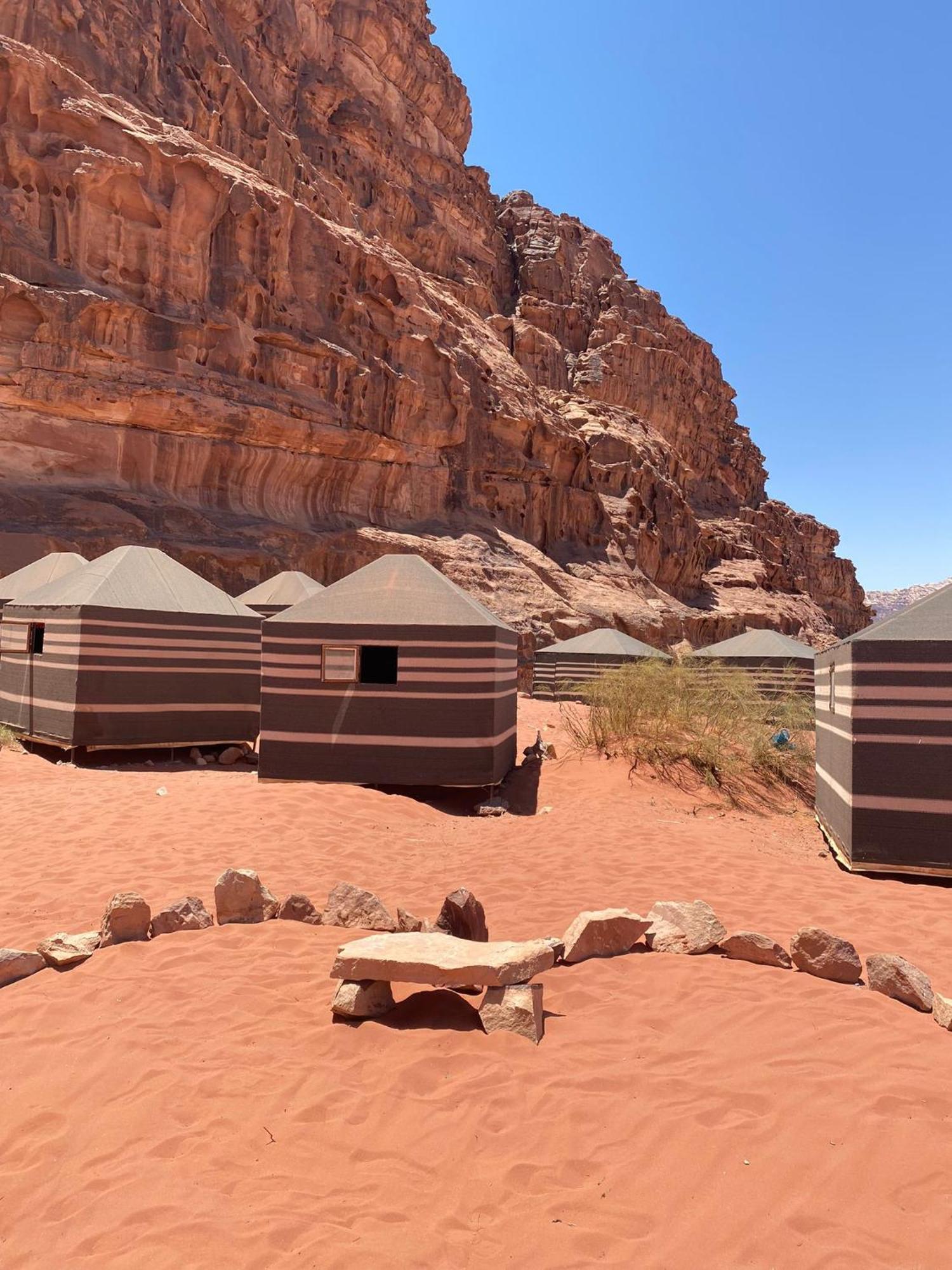 Omar Ghazi Camp Hotel Wadi Rum Eksteriør billede