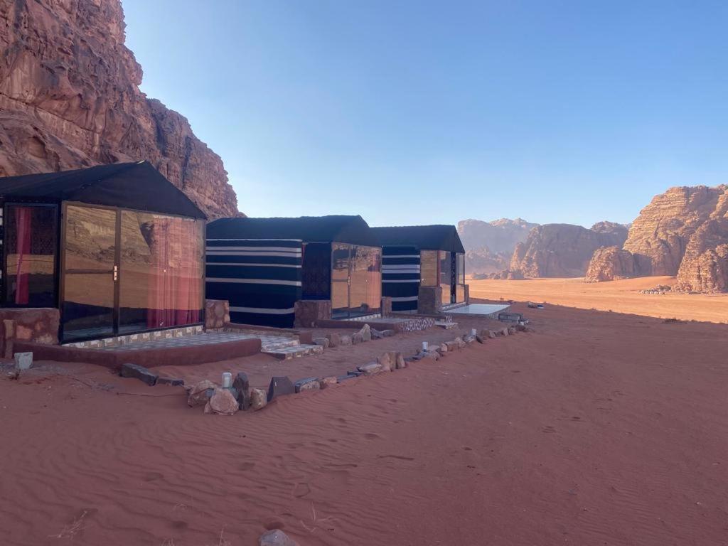 Omar Ghazi Camp Hotel Wadi Rum Eksteriør billede