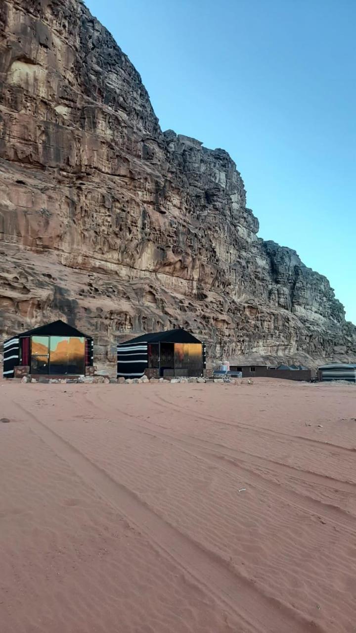 Omar Ghazi Camp Hotel Wadi Rum Eksteriør billede