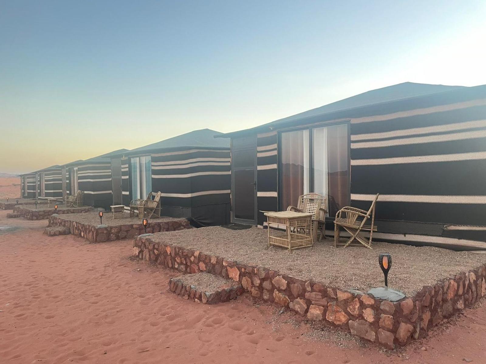 Omar Ghazi Camp Hotel Wadi Rum Eksteriør billede