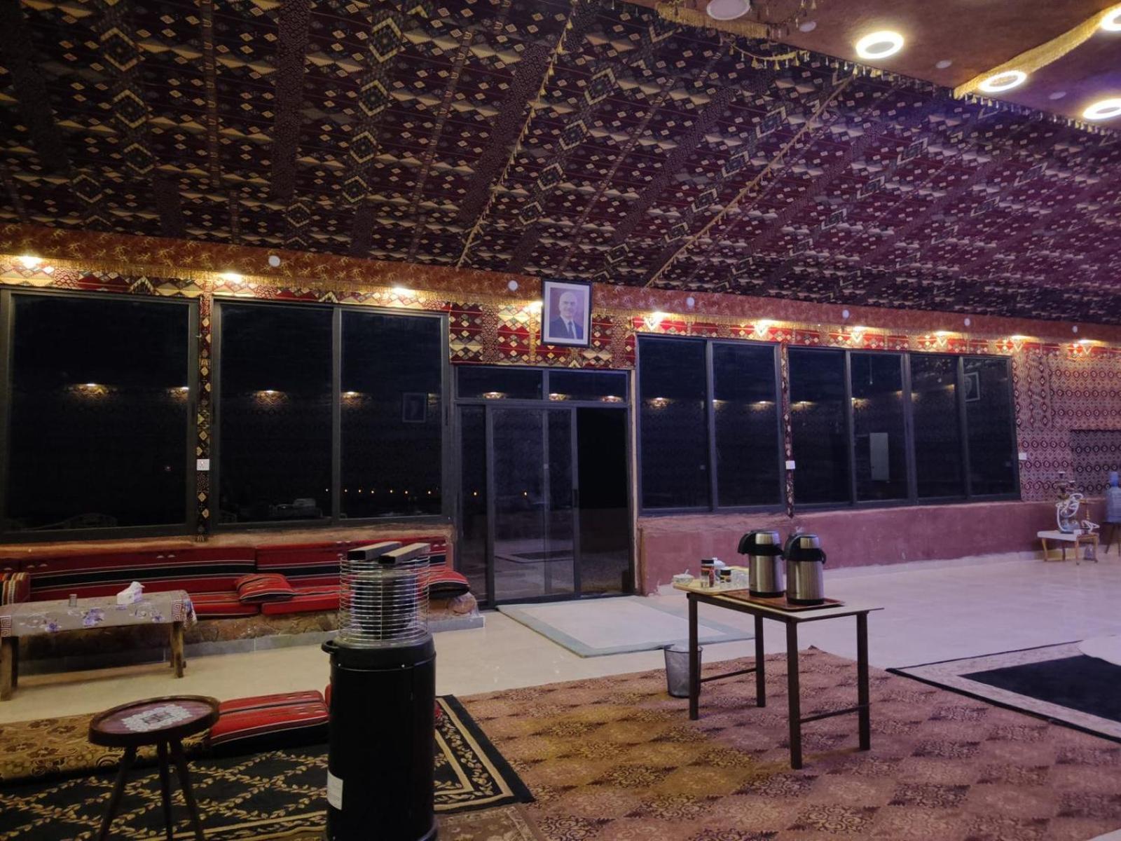 Omar Ghazi Camp Hotel Wadi Rum Eksteriør billede