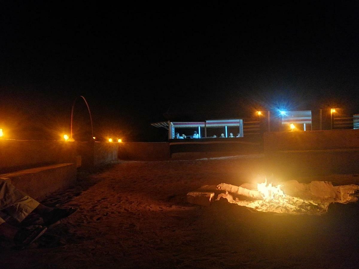 Omar Ghazi Camp Hotel Wadi Rum Eksteriør billede