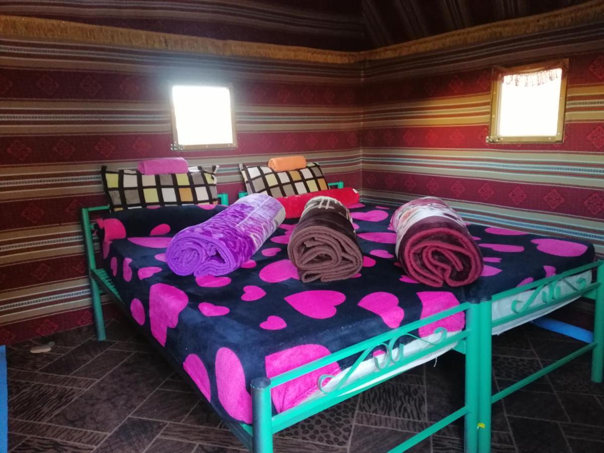 Omar Ghazi Camp Hotel Wadi Rum Eksteriør billede